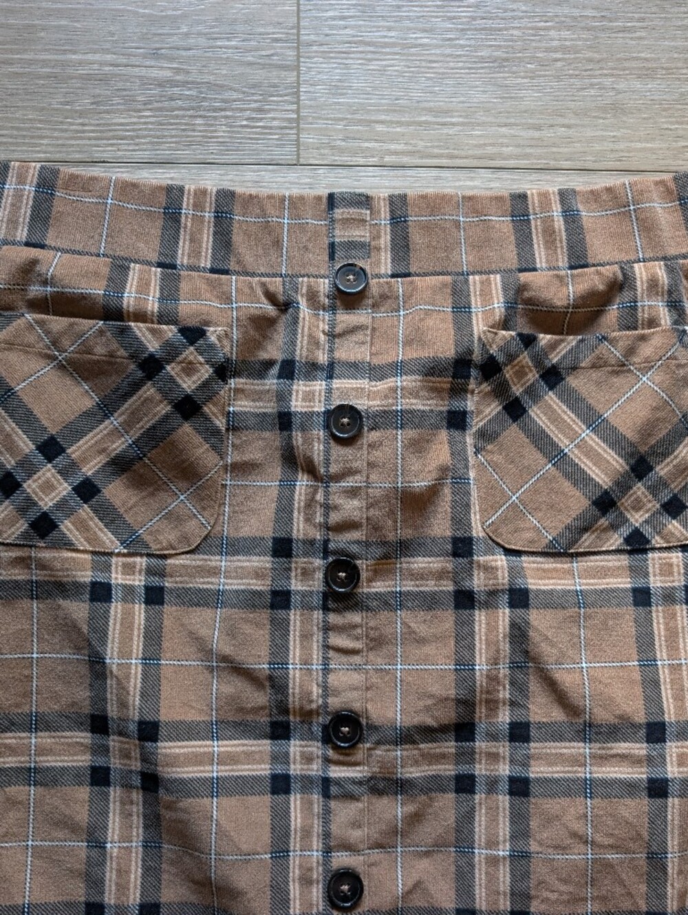 NWT torrid Button-Front Plaid Mini Skirt in Tan and Black - Picture 3 of 7